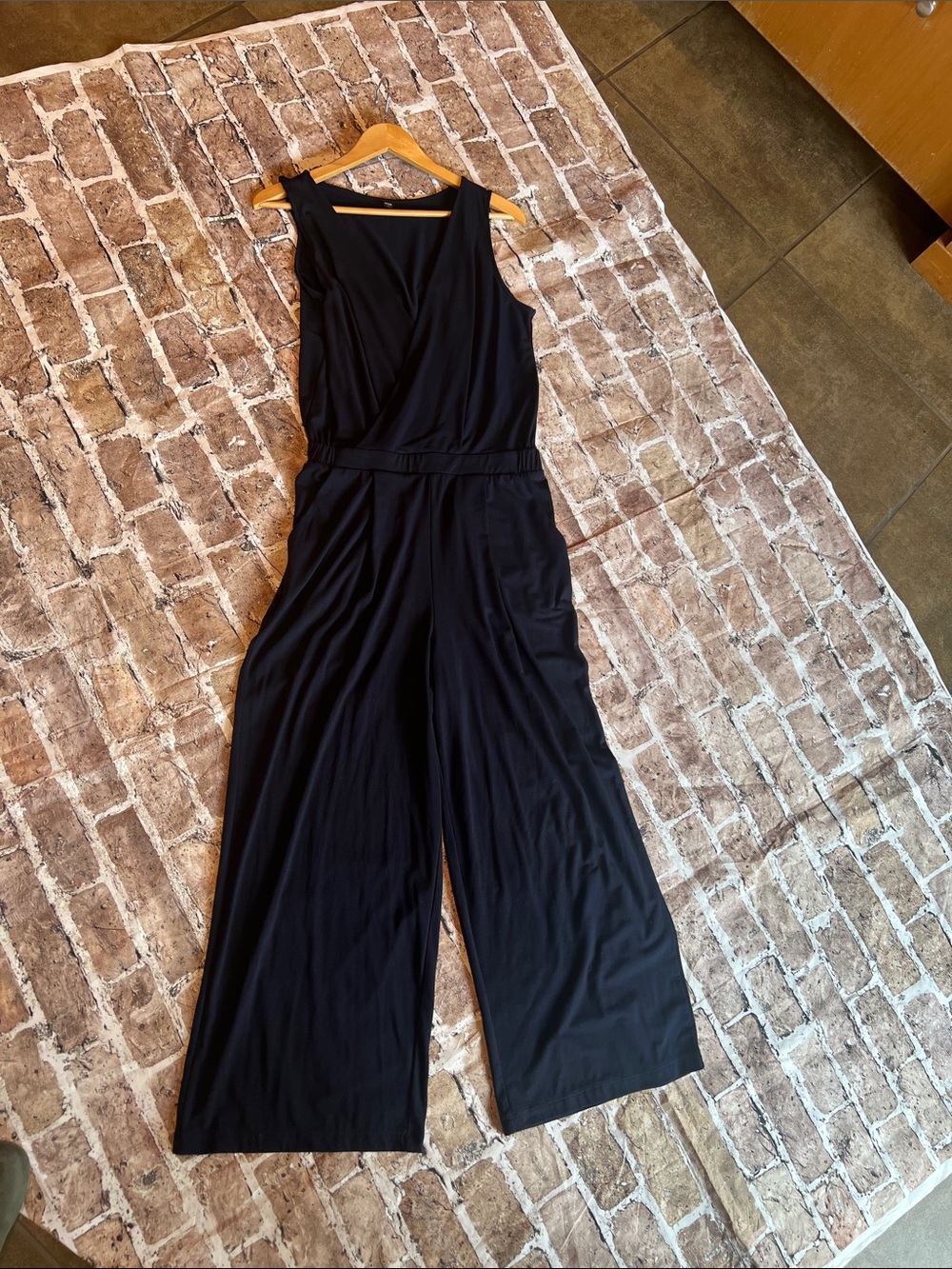 Uniqlo Navy Sleeveless Wide-Leg Jumpsuit